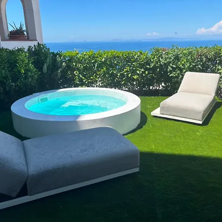 Al Capri Suite & Private Pool-2